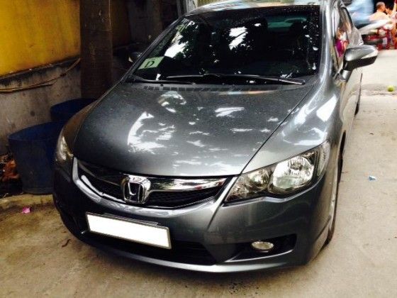 Gia đình cần bán em Honda Civic 2.0 dk 2011 màu xanh xám chính chủ ít sử dụng.