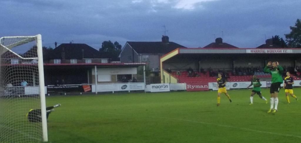Isthmian League Premier Division : Hendon 1 Bognor Regis 0 photo hendon_1_bognor_regis_0_18082014_432b_zps63a54f7f.jpg