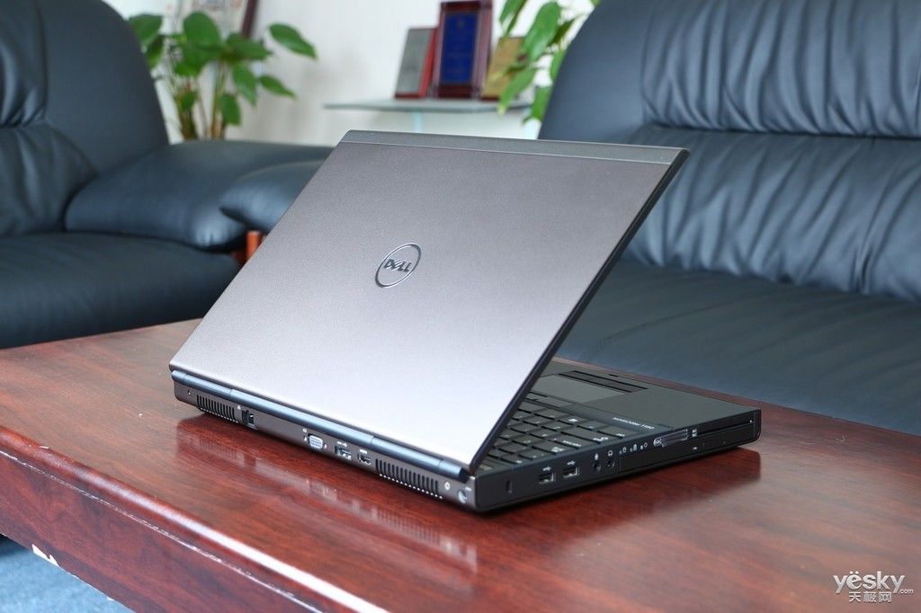[Guide]Dell Precision M4800 - MacBook có sức mạnh Workstaion
