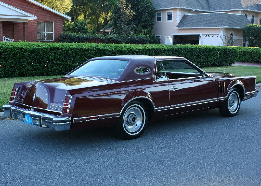 77 Lincoln Mark V burgundy011_zps9dsaiprb.jpg Photo by classicsllc6 ...