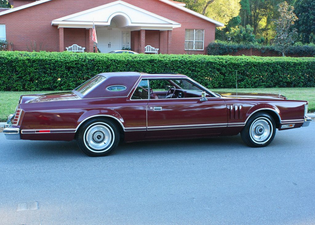 77 Lincoln Mark V burgundy012_zpssfab1sqj.jpg Photo by classicsllc6 ...